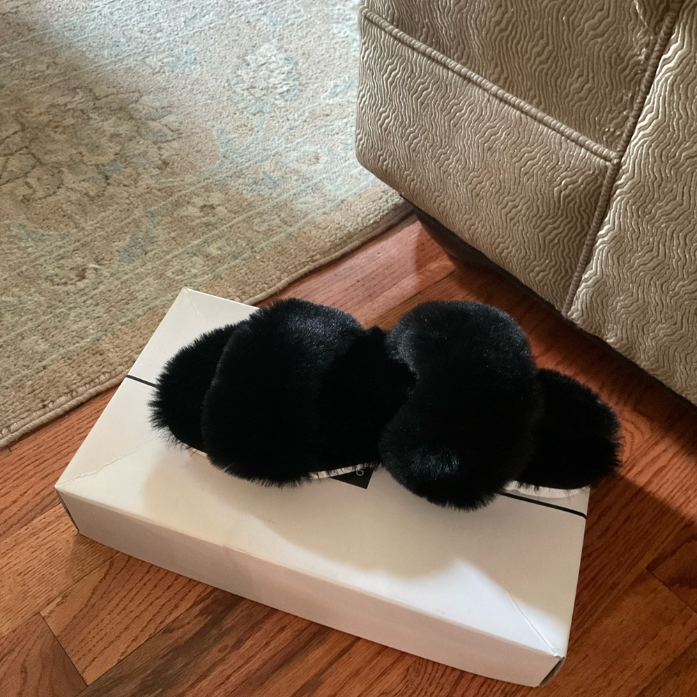 Dolce Vita Black Furry Slippers